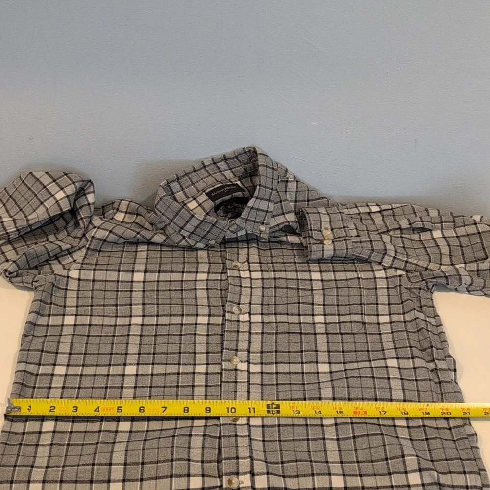 Banana Republic Men's Medium Untucked Slim Fit Long Sleeve Button Down Shirt